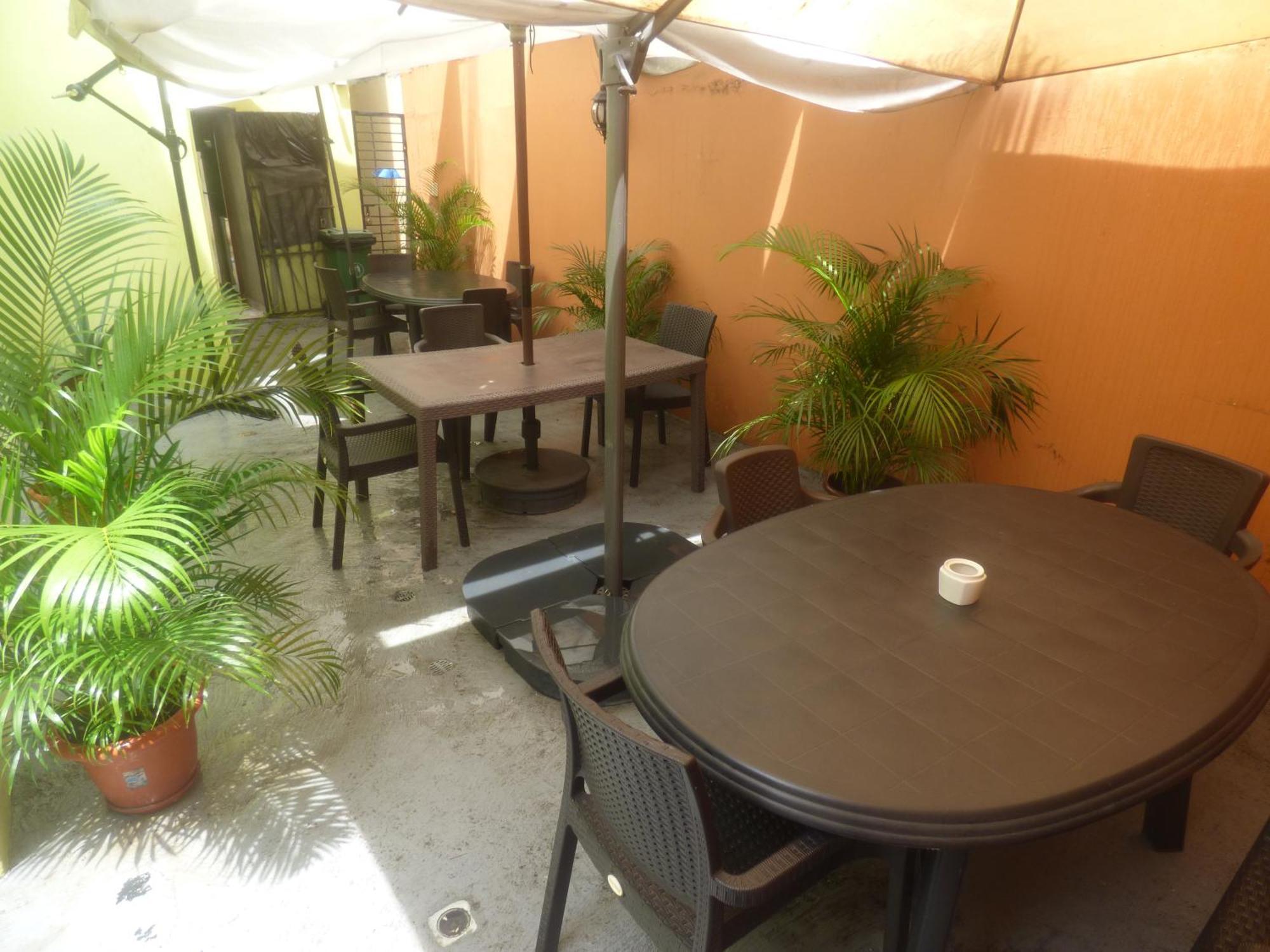 Hotel Enrique I Gazcue, Bed And Breakfast 聖多明哥 外观 照片