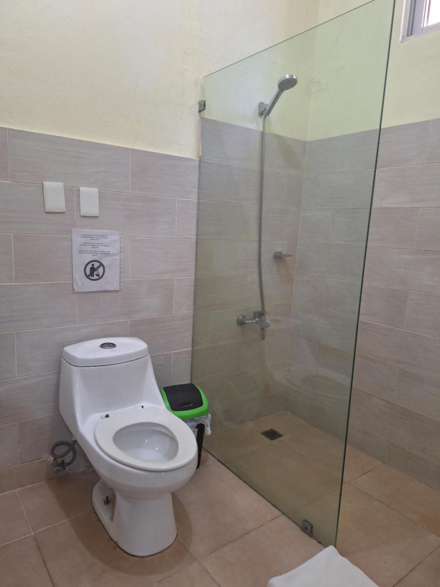 Hotel Enrique I Gazcue, Bed And Breakfast 聖多明哥 外观 照片